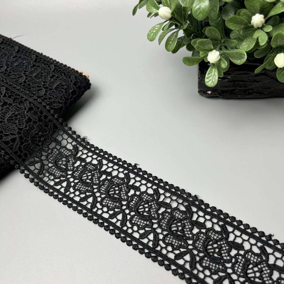 Five-Petal Floral Honeycomb Milky Centre Lace Black