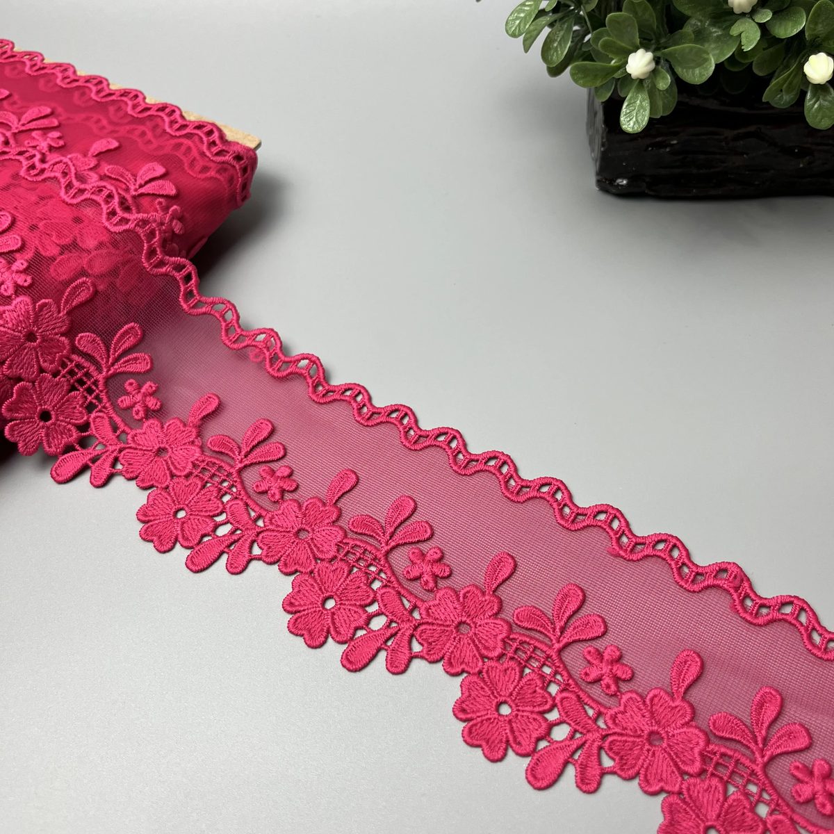 Daisy Sprig Wavy Edge Organza Net Lace Vibrant Raspberry Pink