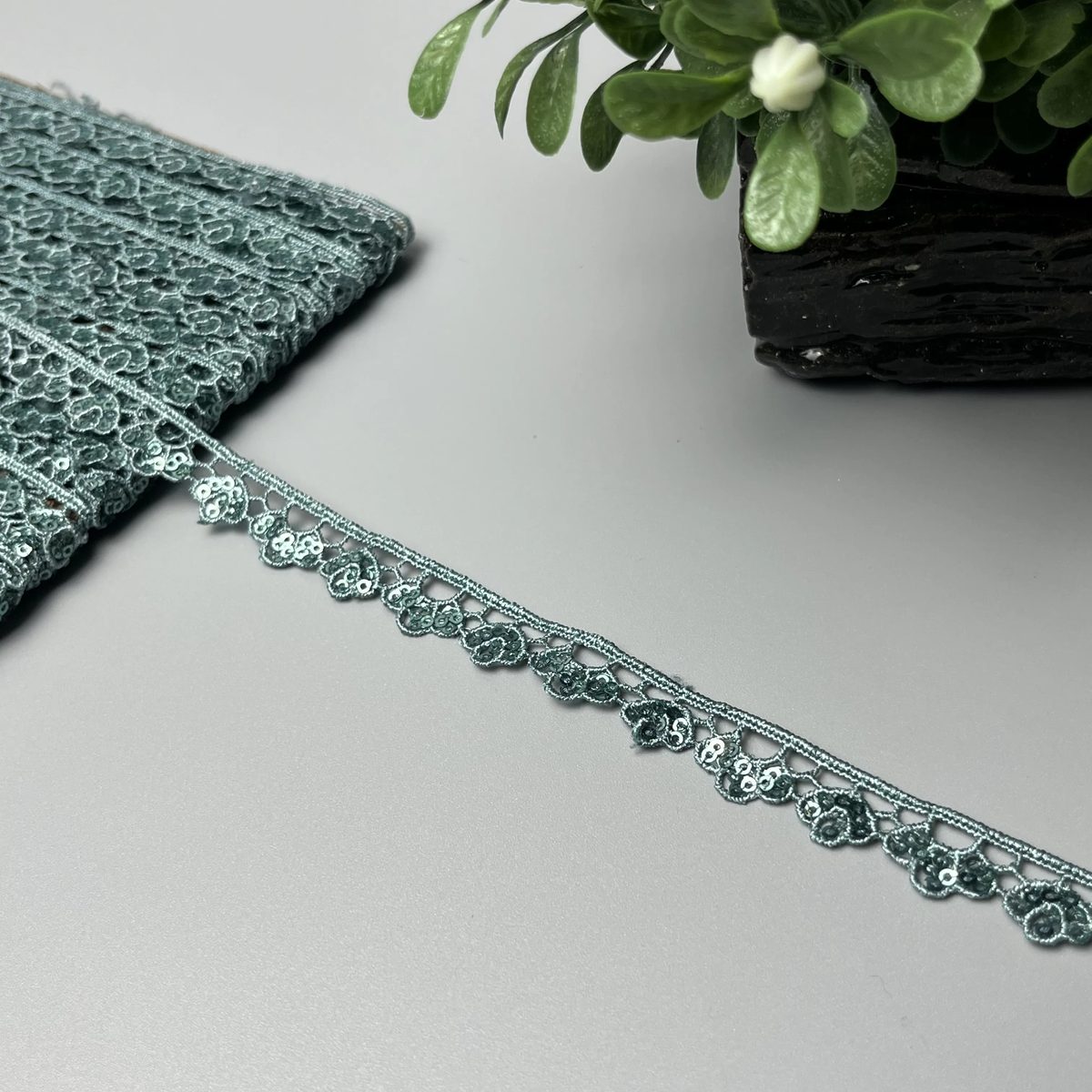 Floral Cluster Scallop Shuttle Sitara Lace Blue Sage