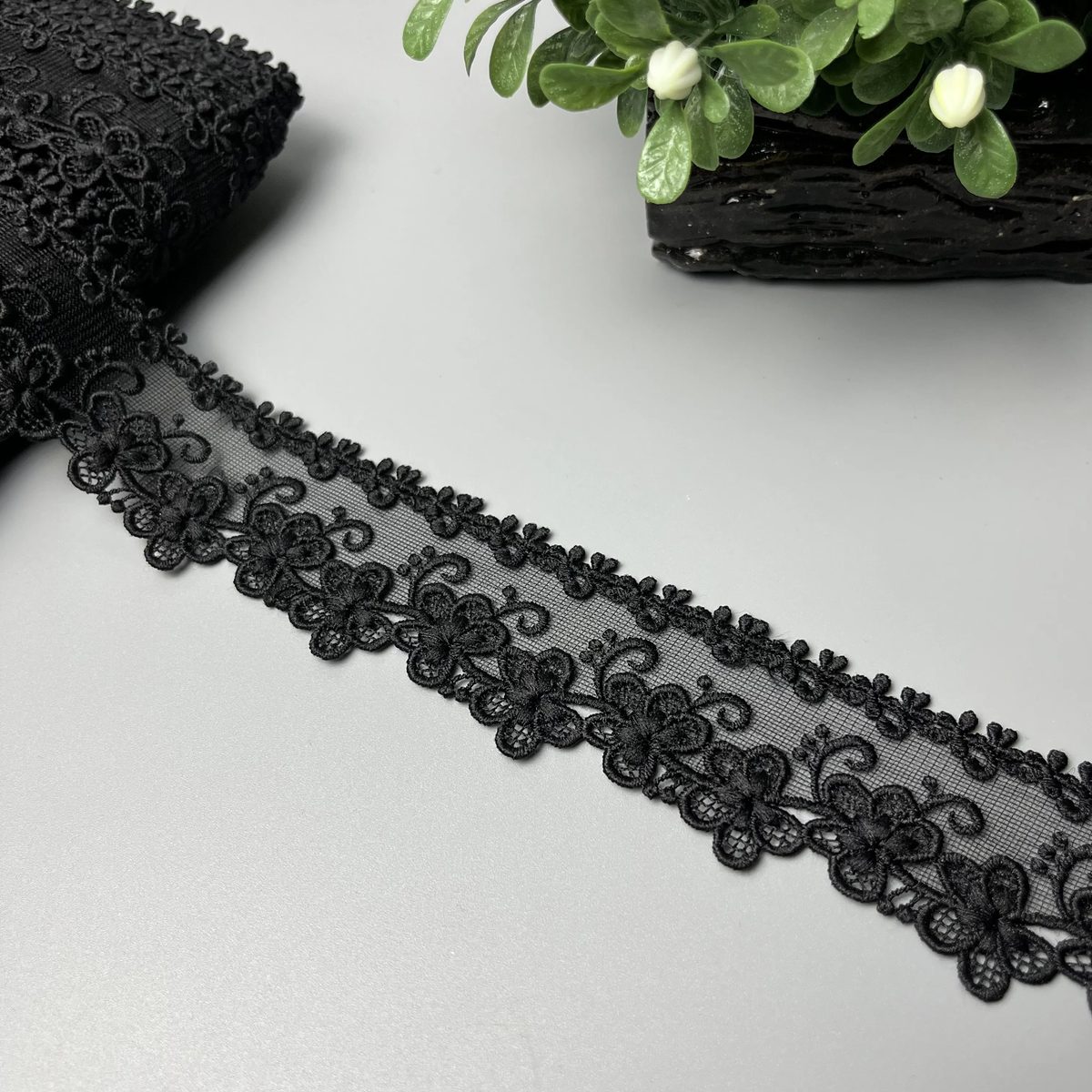 Five-Petal Floral Scroll Milky Net Lace Black