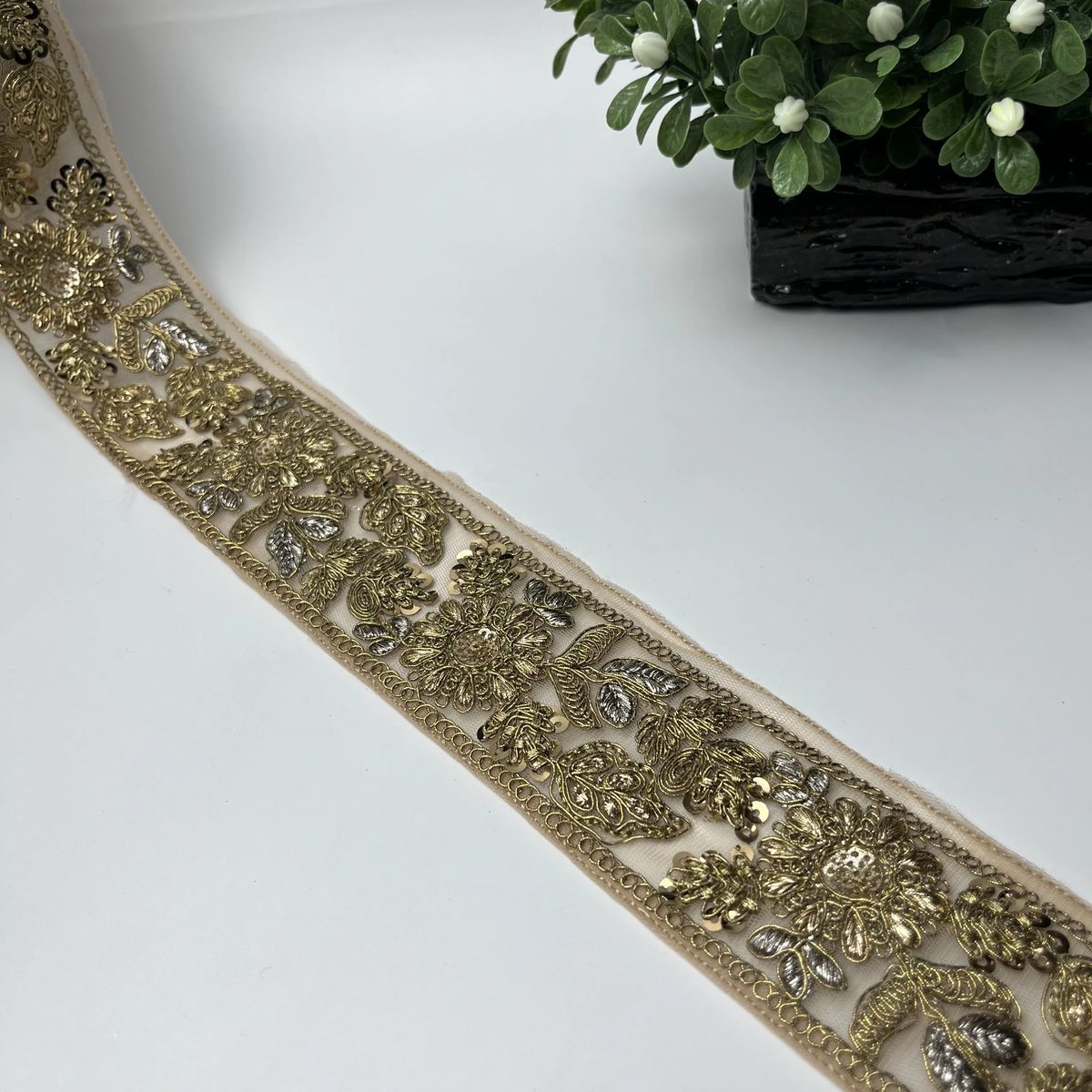 Two-Tone Floral Sitara Tilla Work Net Fancy Lace Antique Gold & Silver